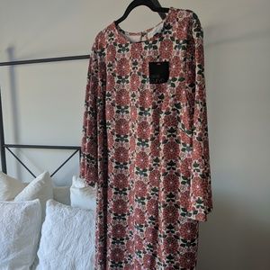 NWT 70s floral shift dress
